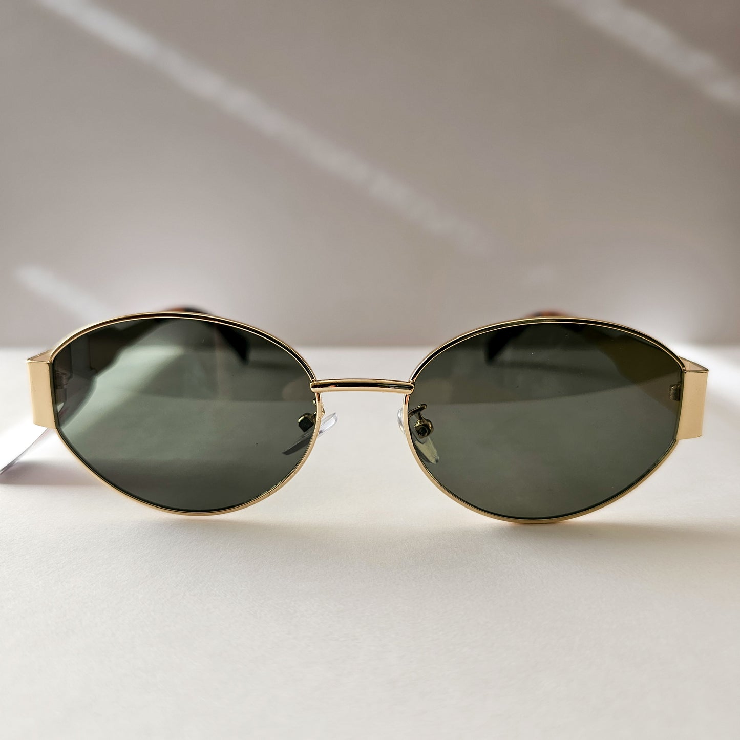 Round Gold Green